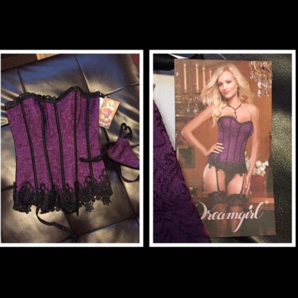 🍁 10/$10 clearance🍁 Purple Lace Corset with matching Panty, New w/Tag!